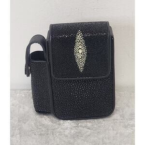 Genuine Stingray Black Leather Cigar Case with a Lighter Holder